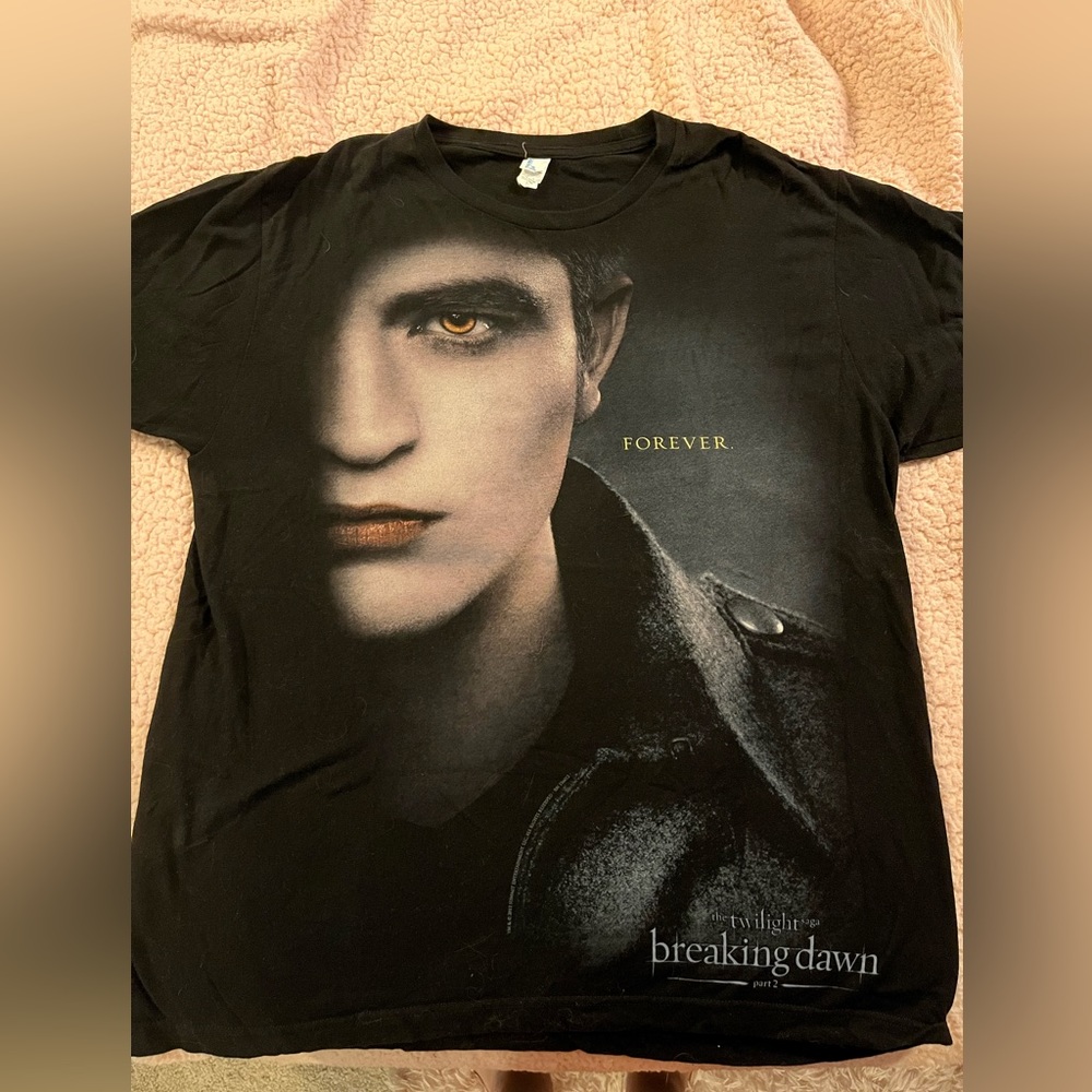 Twilight Breaking Dawn pt 2 Edward T Shirt